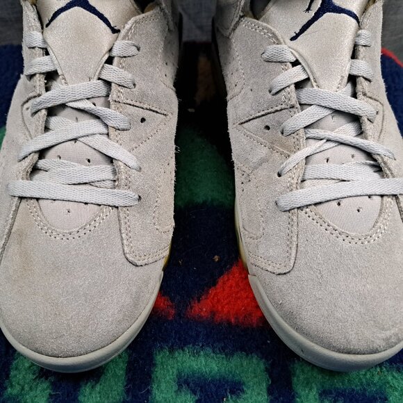 Athletic_Shoes
